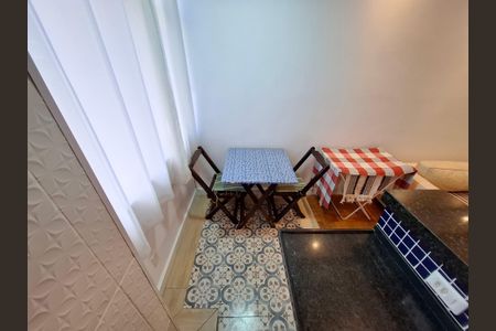 Apartamento à venda com 47m², 1 quarto e sem vagaCozinha 