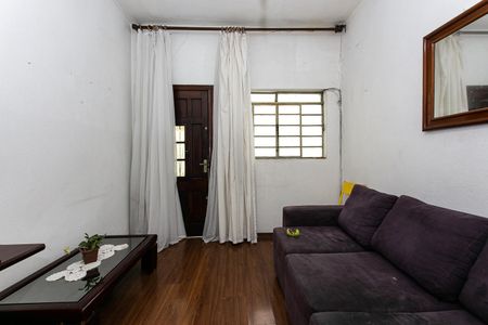 Casa à venda com 400m², 2 quartos e 3 vagasSala