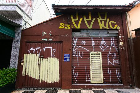 Casa à venda com 400m², 2 quartos e 3 vagasFachada