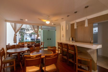 Apartamento para alugar com 98m², 3 quartos e 1 vaga Apartamento para alugar com 98m², 3 quartos e 1 vagaÁrea comum - Salão de festas