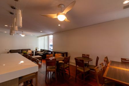 Apartamento para alugar com 98m², 3 quartos e 1 vaga Apartamento para alugar com 98m², 3 quartos e 1 vagaÁrea comum - Salão de festas