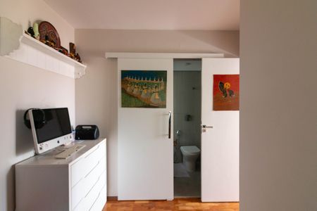 Apartamento para alugar com 98m², 3 quartos e 1 vaga Apartamento para alugar com 98m², 3 quartos e 1 vagaSuíte 2
