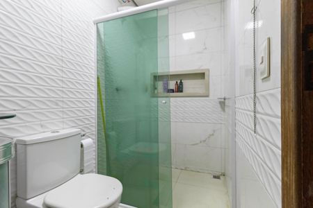 Casa à venda com 120m², 3 quartos e 2 vagasBanheiro social 2