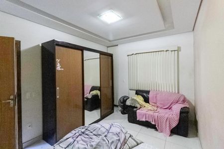 Casa à venda com 120m², 3 quartos e 2 vagasQuarto 3