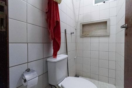 Casa à venda com 120m², 3 quartos e 2 vagasBanheiro social 1