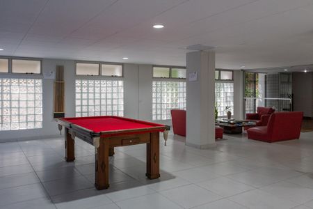 Apartamento para alugar com 50m², 2 quartos e 1 vaga Apartamento para alugar com 50m², 2 quartos e 1 vagaÁrea comum - Salão de festas