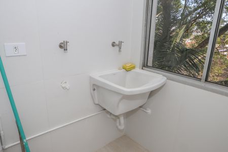 Apartamento para alugar com 50m², 2 quartos e 1 vaga Apartamento para alugar com 50m², 2 quartos e 1 vagaCozinha e Área de Serviço