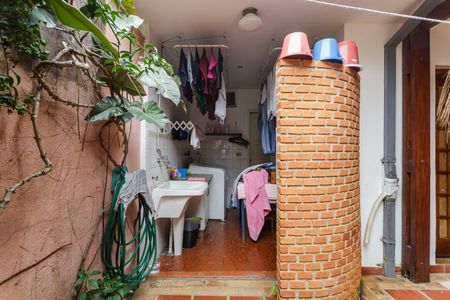 Casa à venda com 160m², 3 quartos e 3 vagasÁrea de Serviço