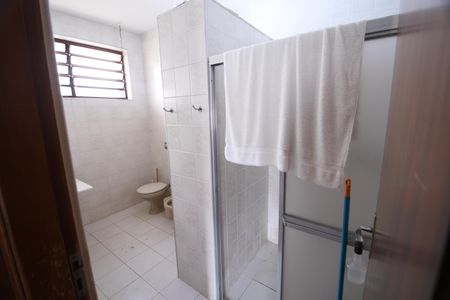 Casa à venda com 245m², 5 quartos e 2 vagasBanheiro Social 2