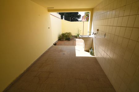 Casa à venda com 245m², 5 quartos e 2 vagasÁrea de Serviço