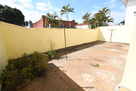 Casa à venda com 245m², 5 quartos e 2 vagasÁrea de Serviço