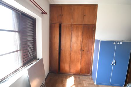 Casa à venda com 245m², 5 quartos e 2 vagasQuarto 2