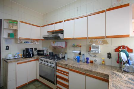 Casa para alugar com 420m², 5 quartos e 4 vagasCozinha