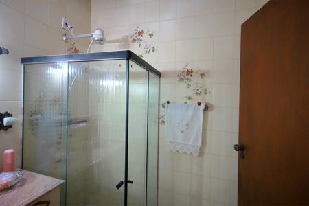 Casa para alugar com 420m², 5 quartos e 4 vagasBanheiro