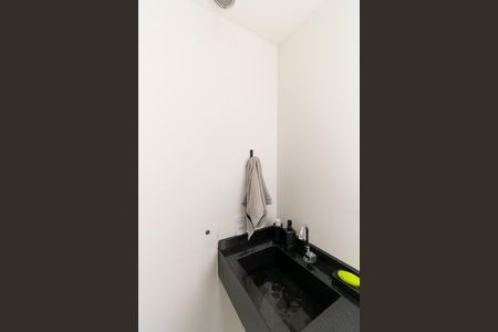 Apartamento para alugar com 35m², 2 quartos e sem vaga Apartamento para alugar com 35m², 2 quartos e sem vagaBanheiro Social