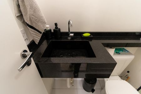 Apartamento para alugar com 35m², 2 quartos e sem vaga Apartamento para alugar com 35m², 2 quartos e sem vagaBanheiro Social