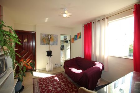 Apartamento à venda com 65m², 2 quartos e 1 vagaSala