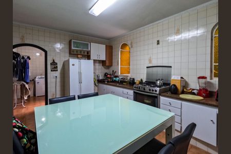 Casa para alugar com 172m², 2 quartos e 2 vagasCozinha