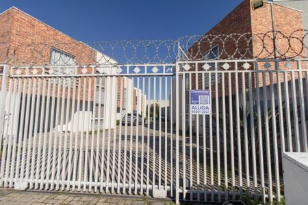 Casa de condomínio à venda com 79m², 3 quartos e 2 vagas Casa de condomínio à venda com 79m², 3 quartos e 2 vagasFachada