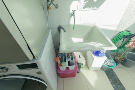Casa de condomínio à venda com 79m², 3 quartos e 2 vagas Casa de condomínio à venda com 79m², 3 quartos e 2 vagasÁrea de Serviço
