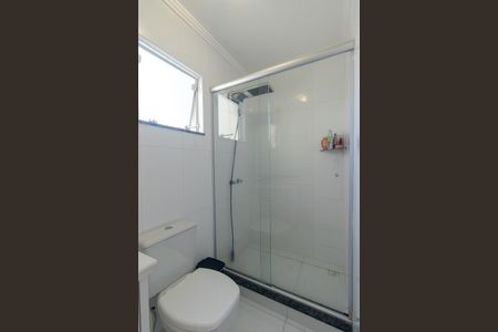 Casa de condomínio à venda com 79m², 3 quartos e 2 vagas Casa de condomínio à venda com 79m², 3 quartos e 2 vagasBanheiro