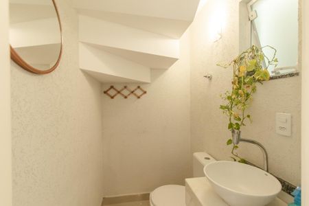 Casa de condomínio à venda com 79m², 3 quartos e 2 vagas Casa de condomínio à venda com 79m², 3 quartos e 2 vagasLavabo da sala