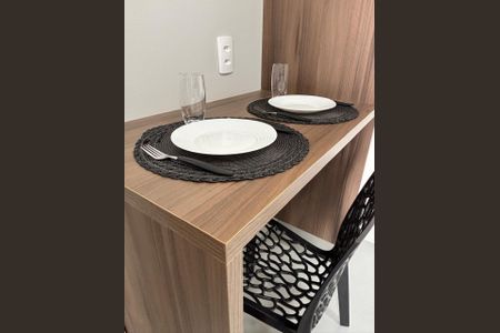 Cozinha de apartamento para alugar com 1 quarto, 25m² em Vila Butantã, São Paulo