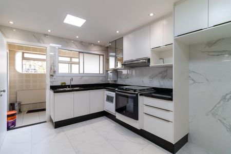 Apartamento à venda com 130m², 3 quartos e 2 vagasCozinha