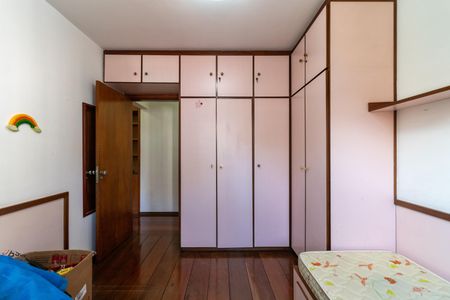 Apartamento à venda com 130m², 3 quartos e 2 vagasQuarto 2