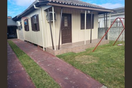 Casa à venda com 70m², 3 quartos e 4 vagasFachada