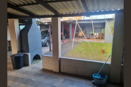 Casa à venda com 70m², 3 quartos e 4 vagasÁrea Externa