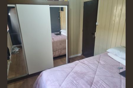 Casa à venda com 70m², 3 quartos e 4 vagasQuarto 2