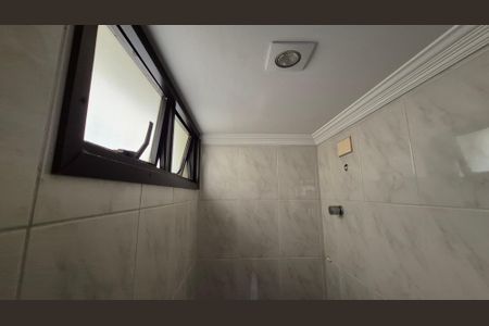 Apartamento à venda com 136m², 3 quartos e 2 vagasBanheiro de Serviço