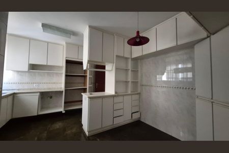 Apartamento à venda com 136m², 3 quartos e 2 vagasCozinha