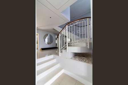 Casa de condomínio para alugar com 800m², 5 quartos e 7 vagas Casa de condomínio para alugar com 800m², 5 quartos e 7 vagasSala