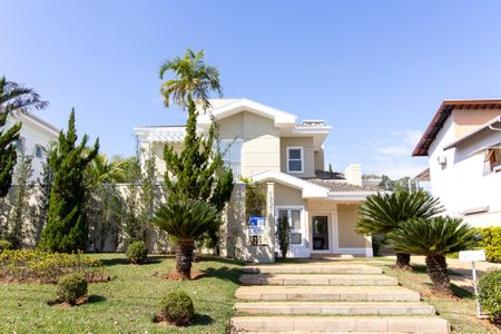 Casa de condomínio para alugar com 800m², 5 quartos e 7 vagas Casa de condomínio para alugar com 800m², 5 quartos e 7 vagasFachada