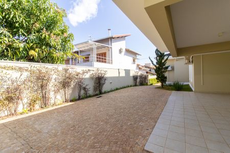 Casa de condomínio para alugar com 800m², 5 quartos e 7 vagas Casa de condomínio para alugar com 800m², 5 quartos e 7 vagasÁrea comum