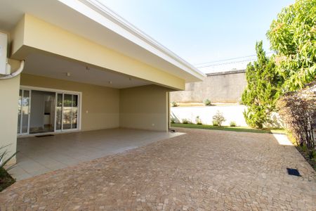 Casa de condomínio para alugar com 800m², 5 quartos e 7 vagas Casa de condomínio para alugar com 800m², 5 quartos e 7 vagasÁrea comum