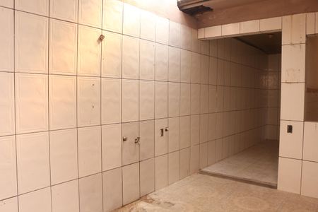 Casa à venda com 300m², 2 quartos e 1 vagaÁrea de Serviço