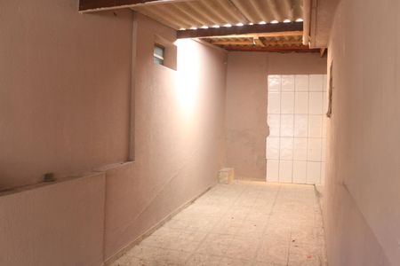 Casa à venda com 300m², 2 quartos e 1 vagaGaragem