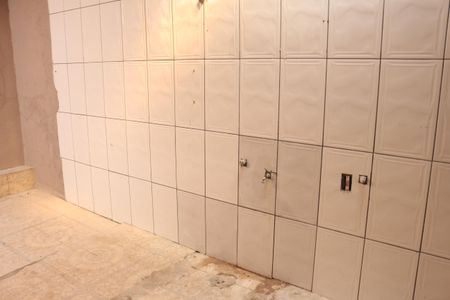 Casa à venda com 300m², 2 quartos e 1 vagaÁrea de Serviço