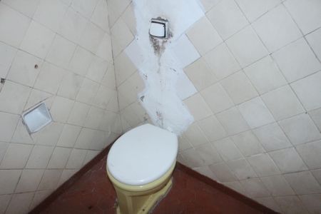 Casa à venda com 300m², 2 quartos e 1 vagaBanheiro