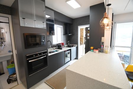 Apartamento à venda com 108m², 2 quartos e 2 vagasCozinha