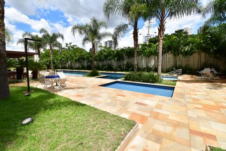 Apartamento à venda com 108m², 2 quartos e 2 vagasÁrea comum - Piscina