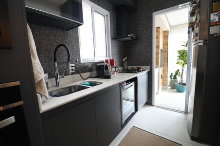 Apartamento à venda com 108m², 2 quartos e 2 vagasCozinha