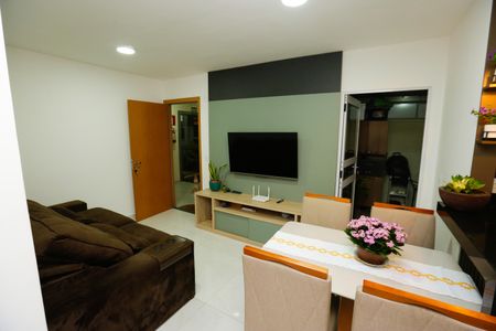Apartamento à venda com 56m², 2 quartos e 1 vaga Apartamento à venda com 56m², 2 quartos e 1 vagaSala
