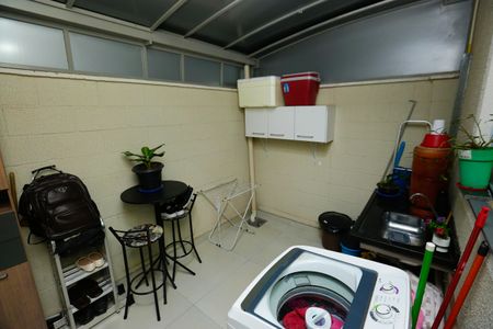 Apartamento à venda com 56m², 2 quartos e 1 vaga Apartamento à venda com 56m², 2 quartos e 1 vagaLavanderia