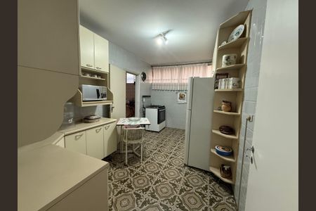 Apartamento à venda com 113m², 2 quartos e sem vaga Apartamento à venda com 113m², 2 quartos e sem vagaCozinha