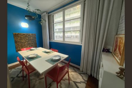Apartamento à venda com 113m², 2 quartos e sem vaga Apartamento à venda com 113m², 2 quartos e sem vagaSala