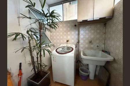 Apartamento à venda com 113m², 2 quartos e sem vaga Apartamento à venda com 113m², 2 quartos e sem vagaÁrea de Serviço